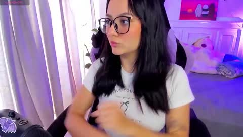 Snapshot of soy___lili chatting on September 2025 09:37:01 PM Lili online show from September 2025 09:37:01 PM