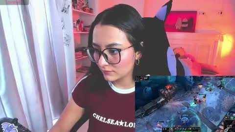 Snapshot of soy___lili chatting on November 2025 08:32:01 PM Lili online show from November 2025 08:32:01 PM