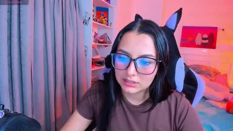 Snapshot of soy___lili chatting on November 2025 04:06:02 AM Lili online show from November 2025 04:06:02 AM