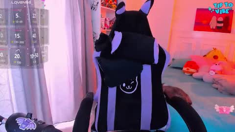 Snapshot of soy___lili chatting on November 2025 09:19:02 PM Lili online show from November 2025 09:19:02 PM