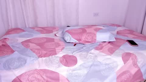 Snapshot of soy_naty_rose3 chatting on February 2025 10:17:02 PM Naty online show from February 2025 10:17:02 PM