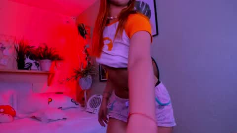 Sarah Valentina online show from February 2025 10:15:02 AM