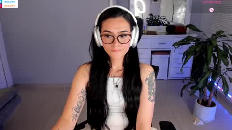 Snapshot of soyabby_ chatting on January 2025 11:43:01 PM Luisa online show from January 2025 11:43:01 PM