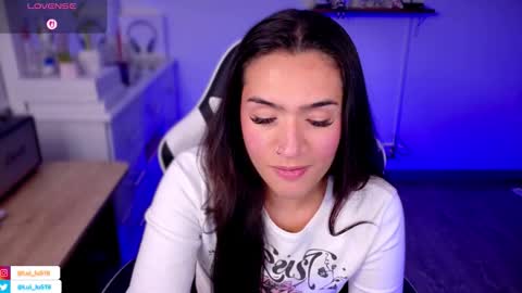 Snapshot of soyabby_ chatting on November 2025 10:43:02 PM Luisa online show from November 2025 10:43:02 PM