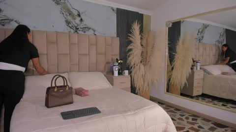 Camila Ortiz online show from April 2026 08:43:02 PM