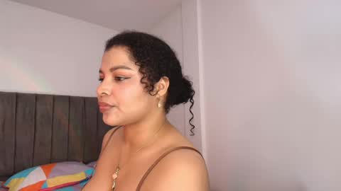 Snapshot of soynerea chatting on May 2026 02:42:02 AM online show from May 2026 02:42:02 AM