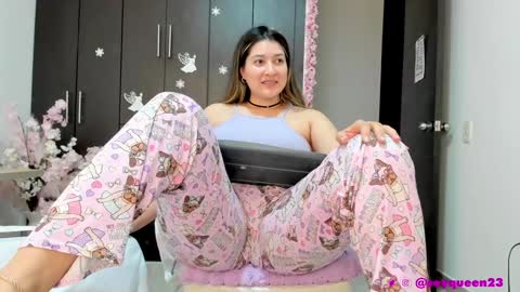 SoyQueen online show from January 2025 08:00:01 AM