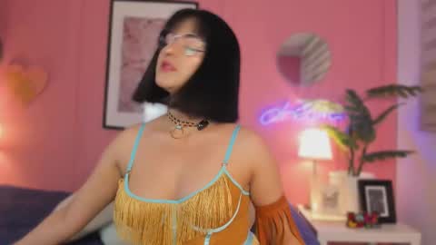 Aleja online show from November 2025 06:26:02 AM