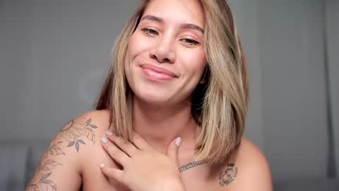 brisa  s online show from December 2024 01:25:01 AM