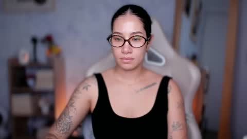 brisa  s online show from June 2026 07:29:01 PM