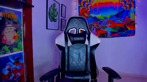 Val online show from November 2025 01:39:02 AM