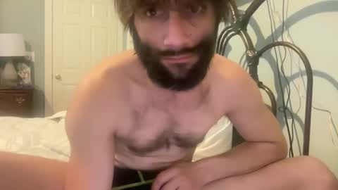 Snapshot of spacecase843 chatting on January 2025 11:45:01 PM TrndSettrz online show from January 2025 11:45:01 PM