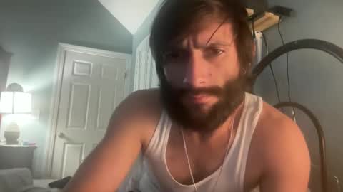 Snapshot of spacecase843 chatting on February 2025 05:25:01 AM TrndSettrz online show from February 2025 05:25:01 AM