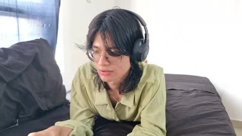 Snapshot of spaiseebuhnaanuh chatting on March 2025 04:02:01 PM Roger online show from March 2025 04:02:01 PM