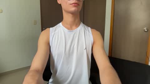 Snapshot of spaiseebuhnaanuh chatting on September 2025 07:50:02 PM Roger online show from September 2025 07:50:02 PM