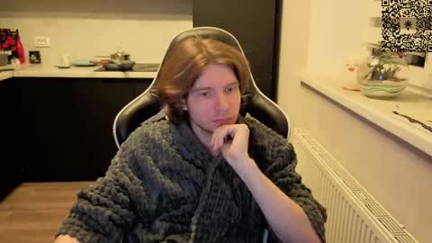 Mike online show from October 2025 09:21:02 PM