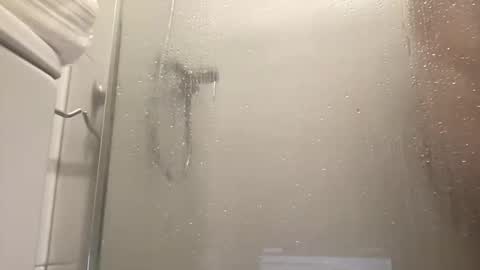 Snapshot of spanish_hetero chatting on November 2025 08:44:01 PM SPANISH HETERO online show from November 2025 08:44:01 PM