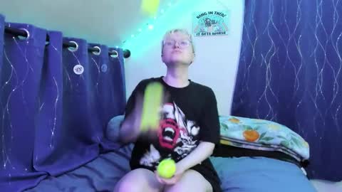 Atticus Pendragon online show from November 2025 06:12:01 PM