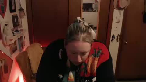 Snapshot of sparklybisexual chatting on October 2025 03:17:01 AM sparklybisexual online show from October 2025 03:17:01 AM