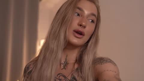 Snapshot of sparks__daisy chatting on February 2025 03:36:02 PM DAISY online show from February 2025 03:36:02 PM