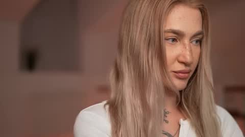 Snapshot of sparks__daisy chatting on February 2025 03:39:02 PM DAISY online show from February 2025 03:39:02 PM