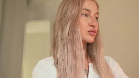 Snapshot of sparks__daisy chatting on February 2025 03:05:02 PM DAISY online show from February 2025 03:05:02 PM