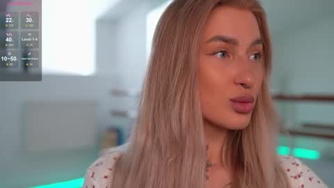 Snapshot of sparks__daisy chatting on February 2025 09:33:01 AM DAISY online show from February 2025 09:33:01 AM