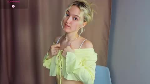 Mary online show from April 2026 06:22:01 PM