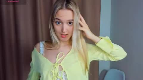 Mary online show from April 2026 07:33:02 PM