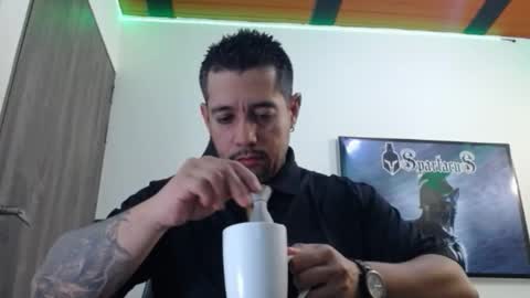     online show from December 2025 05:23:01 AM