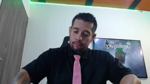     online show from December 2025 05:24:01 AM