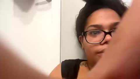 Snapshot of specialkayy06 chatting on October 2025 01:04:02 AM Specialkayy online show from October 2025 01:04:02 AM