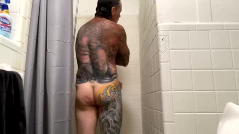 specter1972 online show from November 2025 05:07:01 AM