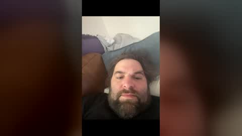 Snapshot of spendermender chatting on December 2025 03:07:01 PM spendermender online show from December 2025 03:07:01 PM