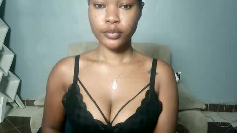 Snapshot of spicy_kerrine chatting on March 2025 02:09:01 AM Spicy kerrine online show from March 2025 02:09:01 AM