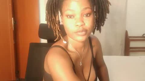 Snapshot of spicy_kerrine chatting on March 2025 11:59:02 PM Spicy kerrine online show from March 2025 11:59:02 PM