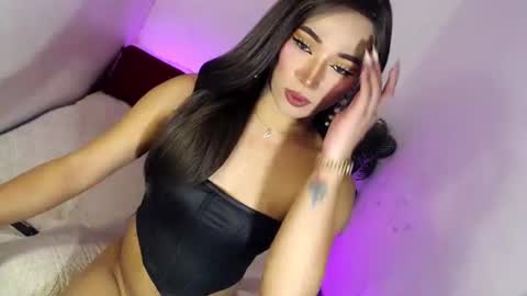 Alora online show from October 2025 05:30:02 AM