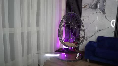 Spicy Maple online show from November 2025 08:42:02 PM