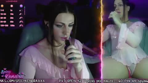 Snapshot of spicykendra chatting on April 2026 07:04:01 AM Kendra online show from April 2026 07:04:01 AM