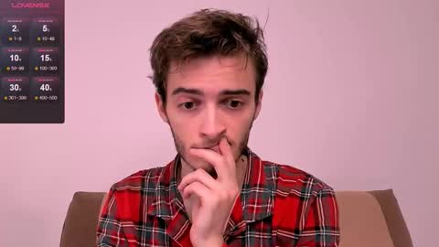 Snapshot of spider___man chatting on December 2025 05:31:02 PM Spidey online show from December 2025 05:31:02 PM