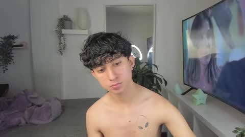 Snapshot of spider_baby_ chatting on December 2025 10:16:02 PM spider_baby_ online show from December 2025 10:16:02 PM