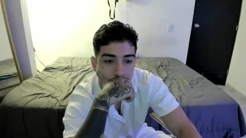 Snapshot of spider_master77 chatting on August 2026 01:07:02 AM spider master online show from August 2026 01:07:02 AM