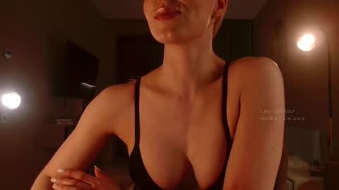 Elizabeth online show from March 2026 04:57:01 PM