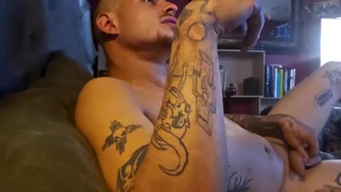 Snapshot of spitface7st907944 chatting on December 2024 09:32:02 AM Lil blue devil online show from December 2024 09:32:02 AM