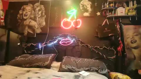 Daddy  His Splash Queen online show from February 2026 03:29:02 AM