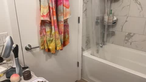 ALEX online show from January 2025 10:48:01 PM