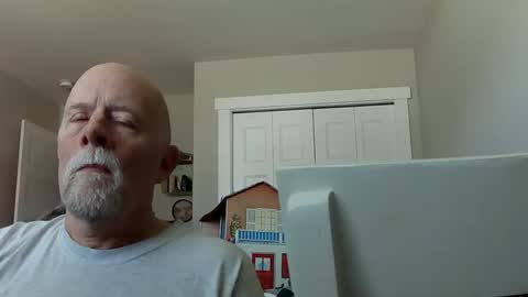 Snapshot of sportfish chatting on April 2026 07:18:01 PM sportfish online show from April 2026 07:18:01 PM