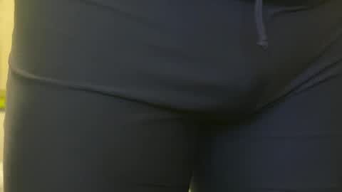 MicroClit online show from December 2025 07:41:01 PM