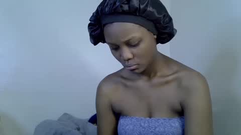 Snapshot of squirt_godes chatting on November 2025 07:37:01 PM Tashy online show from November 2025 07:37:01 PM