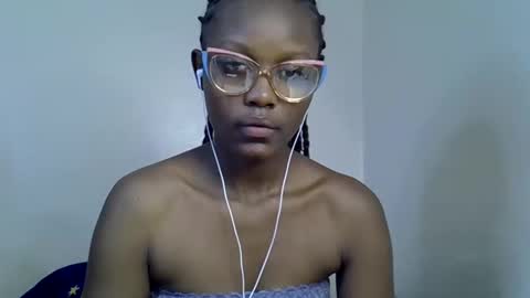 Snapshot of squirt_godes chatting on November 2025 07:24:02 PM Tashy online show from November 2025 07:24:02 PM